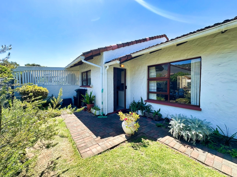 2 Bedroom Property for Sale in Meedingsride Western Cape